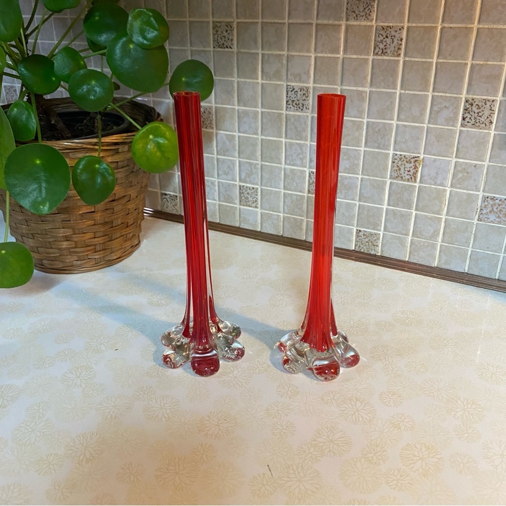 Vintage Red Cased Glass Twisted Neck Bud Vase- Set of 2- Elephant Foot base‎